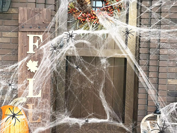 Artificial white spider web with 4 spiders halloween decoration stretchable