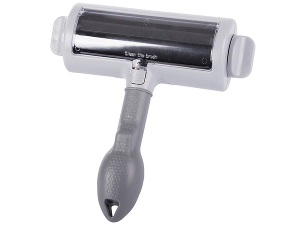 Brush roller roller for cleaning off dog hair