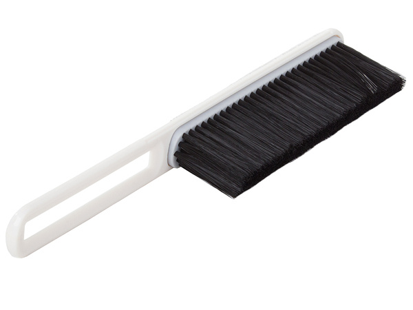 Brush to clean up hair broom