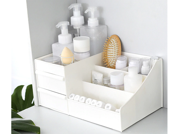 Casket cosmetics organiser with drawers