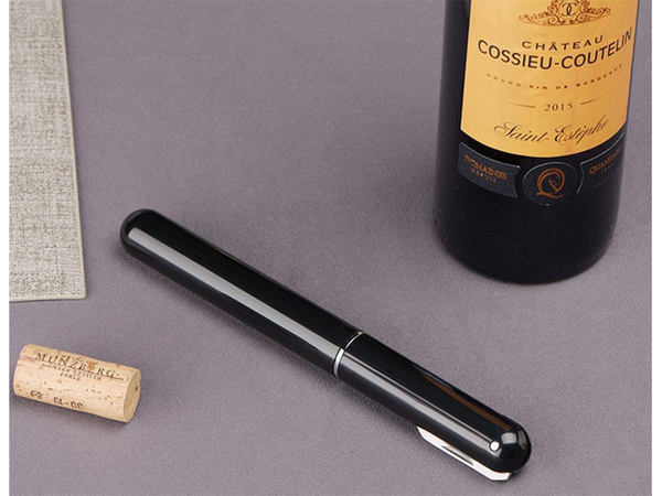 Corkscrew wine opener pneumatic cutter