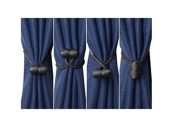 Decorative clips for curtains magnetically strong