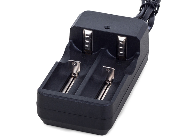 Dual 18650 battery cell charger