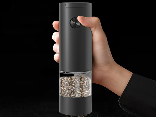 Electric salt and pepper grinder with adjustable coarseness control