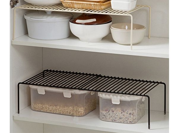 Metal shelf adjustable in width folding single level organiser