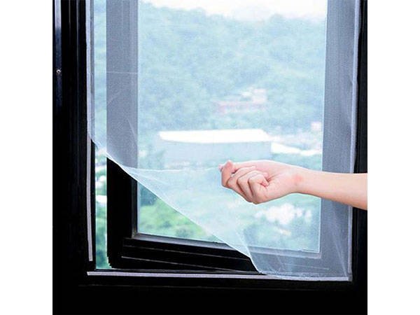 Mosquito netting for windows 130x150 cm + screws