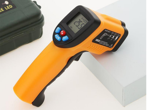 Non-contact laser pyrometer thermometer -50 +550°c