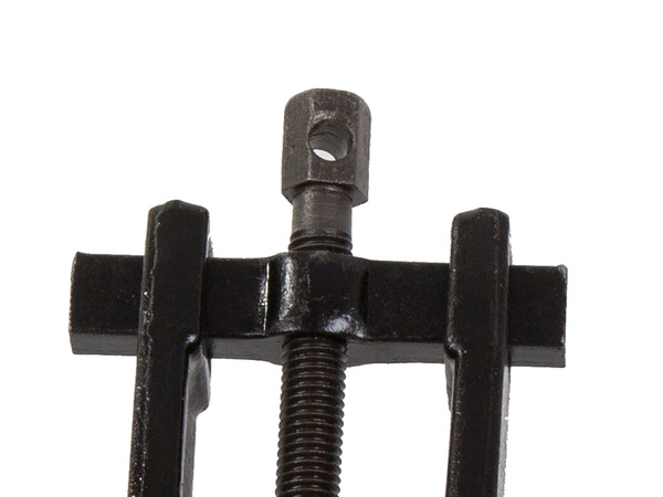 Puller for wiper arm bearing clamps alternator