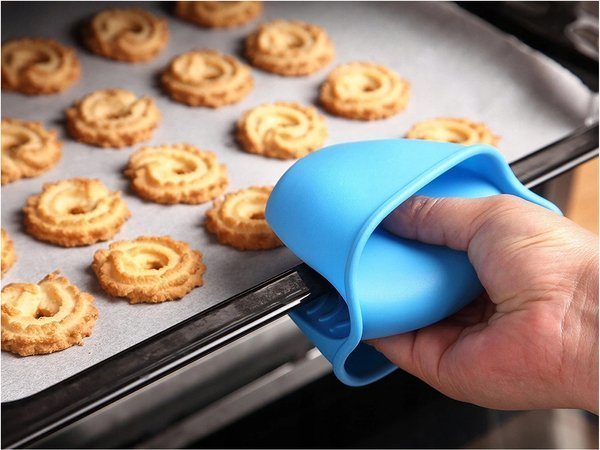 Silicone kitchen glove paw grabber