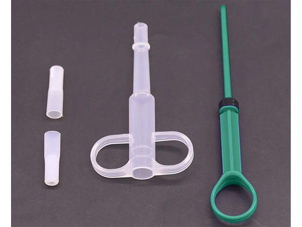 Tablet drug applicator milk syringe dispenser feeder