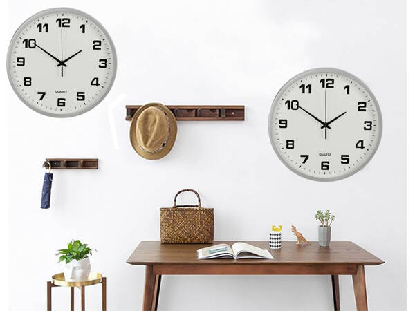 Wall clock large non-touching silent 30 cm round second hand