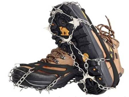 CRAMPONS POUR CHAUSSURES 8 NOIRS (100)