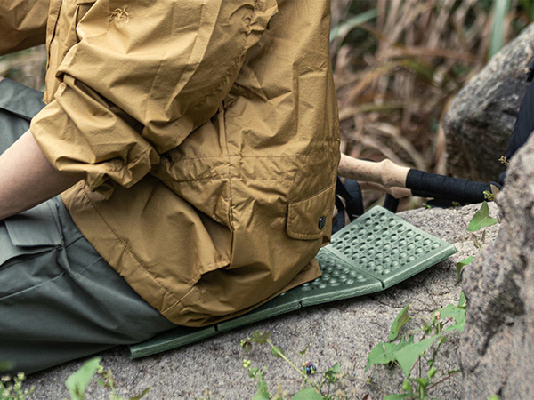 Tapis pliant pour s'asseoir en camping