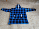 BLAUER KARIERTER DECKEN-HOODIE (30)