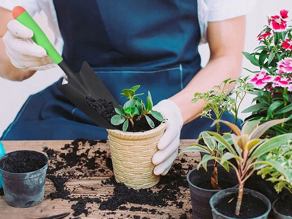 Gartenspaten zum pflanzen und umpflanzen von pflanzen für steppspaten