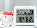 Thermometer hygrometer clock electronic calendar internal wireless