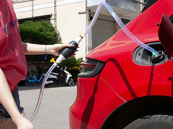 SZIVATTYÚ ÜZEMANYAG VÍZ OLAJ OLAJ KÉZI SZIVATTYÚ KÉSZLET 2M TÖMLŐ BILINCSEK