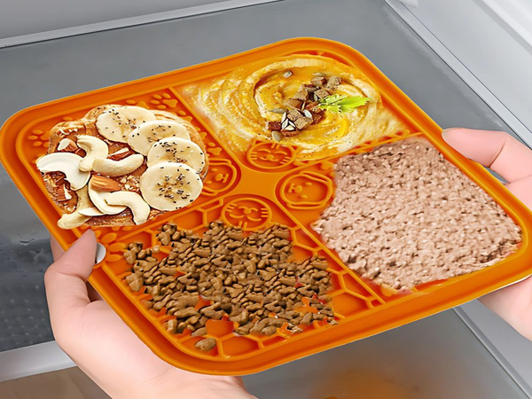 Szilikon antirestructív kutya/marat eating mat 20cm