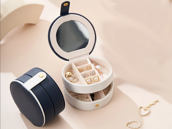 Organizér na šperky do rakve kufr