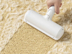 Brush roller roller for cleaning off dog hair