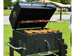 Faszenes kerti grill két rács hőmérő fedél polc polc hamutál nagyméretű