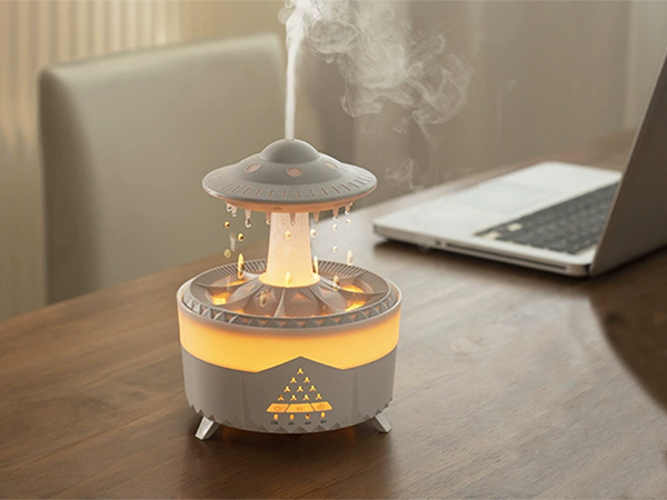 Humidificateur d'air diffuseur de parfum lampe led en forme d'ovni avec télécommande