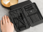Zestaw do paznokci przybornik manicure pedicure etui cążki 18 elementów