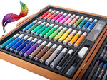 Artist's set for painting in case 150 pcs