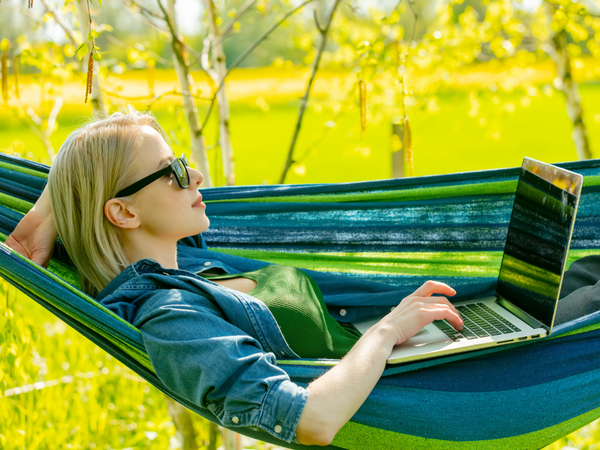 Hamak ogrodowy dwuosobowy xxl turystyczny w paski pokrowiec 200 x 150 duży