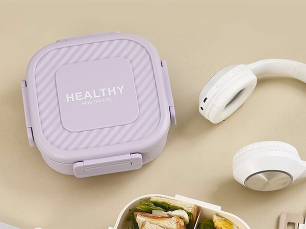 Lunchbox śniadaniówka pojemnik na śniadanie obiad z przegródkami sztućce