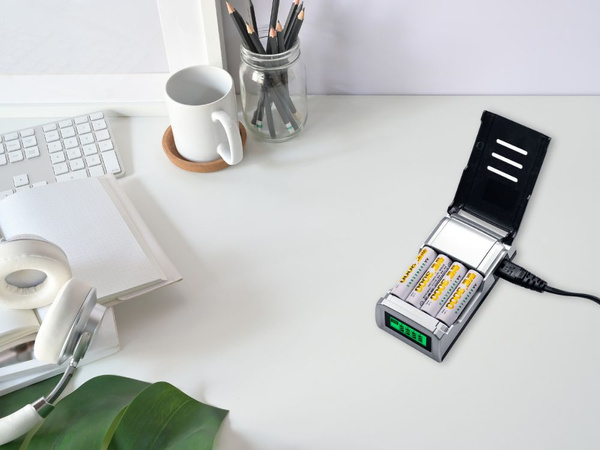 Încărcător rapid de baterii pentru bateriile aa și aaa finger batteries automatic