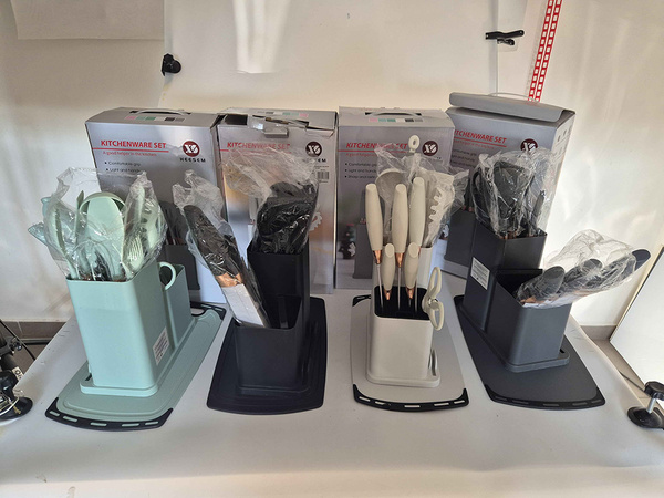 Kitchen knife set with utensils and cutting board 12pcs knife block stand set