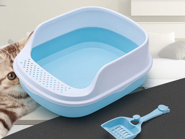 Lahtine kasside pesakast koos soldna raamiga allapanu jaoks + suur labidas