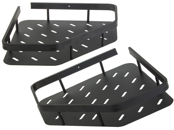 Vannas istabas stūra plaukts dušas bēniņu piekariņiem