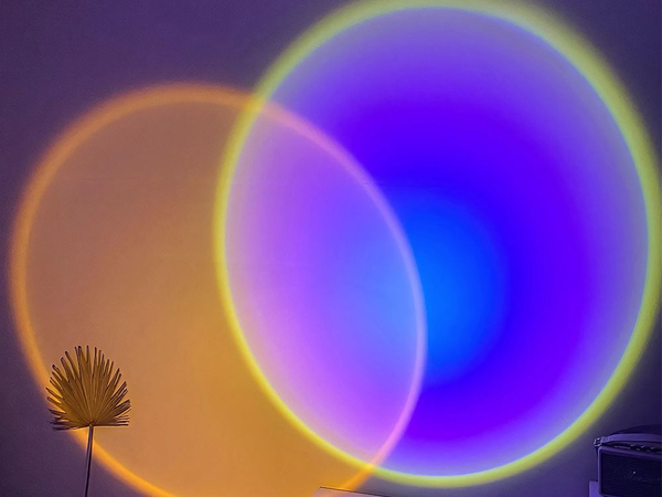 Projektora lampa saulrieta austrumu imitācija metāla imitācija rezultātā rgb usb + tālvadības pults