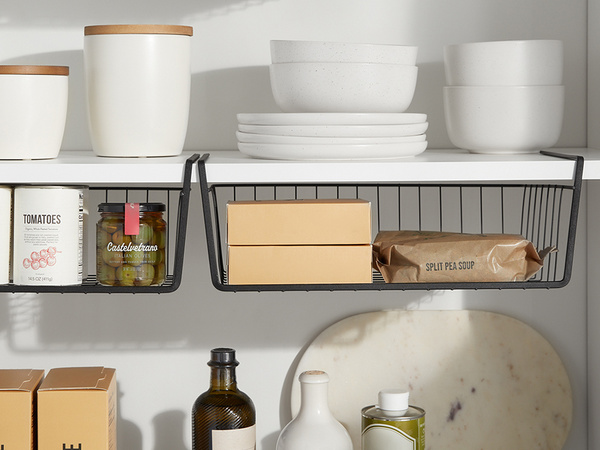 Hanging basket under shelf metal basket organiser kitchen basket white