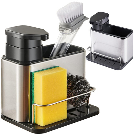 Posoda za tekočo gobo v kuhinjskem pomivalnem koritu