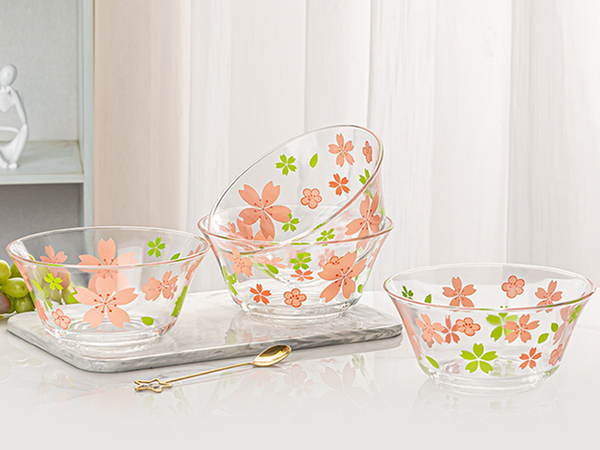 Set de masă: boluri, căni, cești, salatiere, pahare, model floral, 6 piese