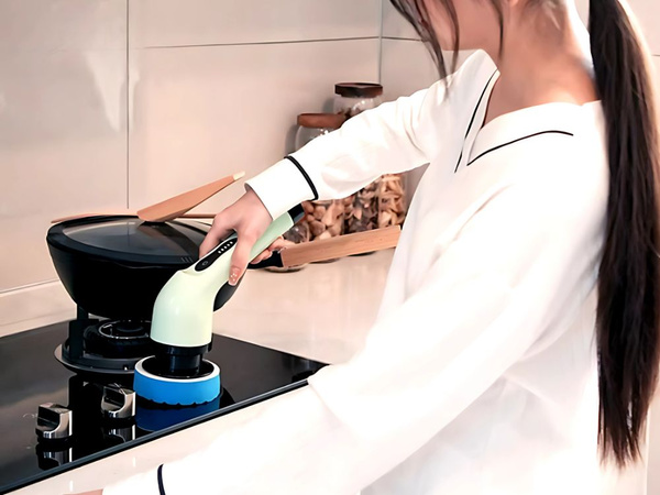 Rotační mop elektrický čisticí kartáč 9 různých nástavců