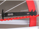 Gauge measuring instrument for measuring the wear of a bicycle chain