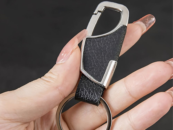 Obesek za ključe kovinski obesek za ključe iz umetnega usnja srebrna črna
