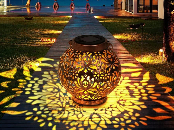 DEKORATIVNA SOLARNA LAMPION LED SOLARNA LAMPION ZLATA BAKRENA VISEČA