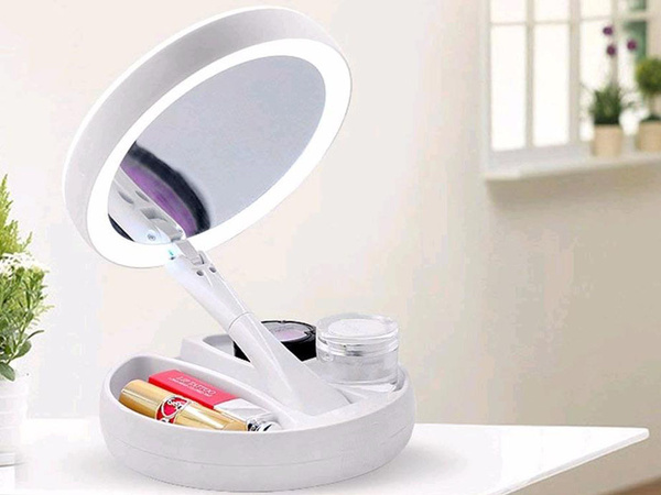 Illuminated 22 led 2 x 3 x usb cosmetic mirror