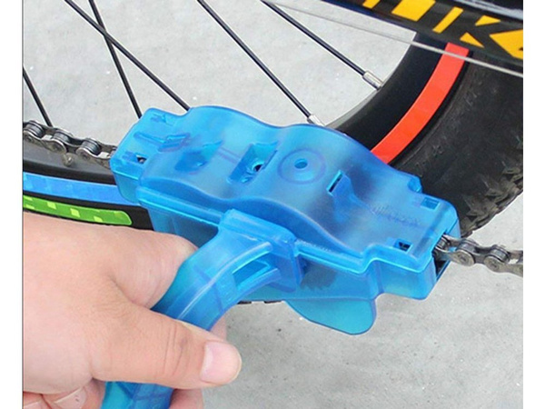 Cleaning tool for chain lubrication bicycle