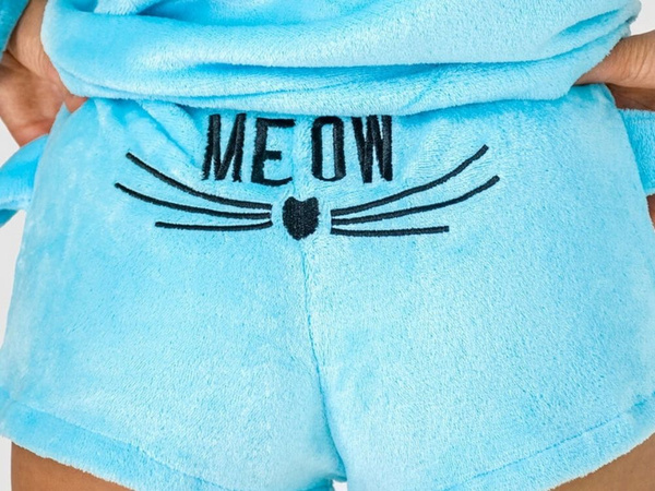 Cálido pijama de mujer de dos piezas con capucha de felpa suave corto m