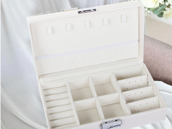 Jewellery box earrings organiser