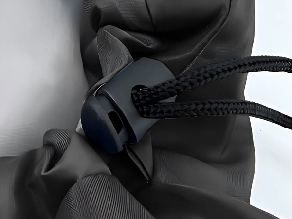 TURISTINIS MUMIJOS MIEGMAIŠIS SU UŽVALKALU LEKK ŠILTAS KEMPINGO BIVAKAS JUODAS