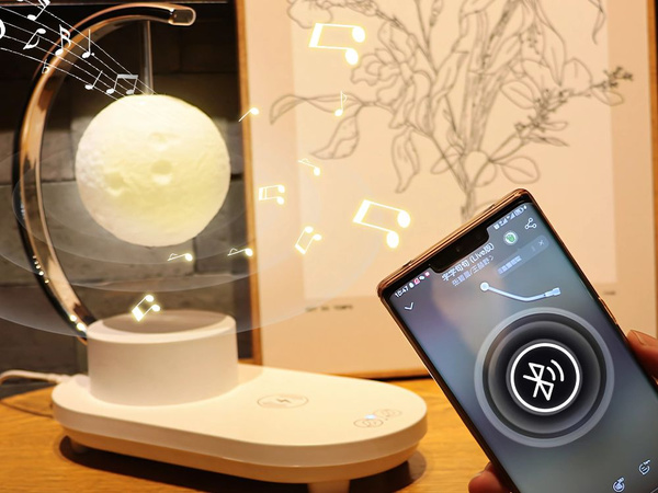 Rgb holdfény indukciós töltővel 10w led usb hangszóró bluetooth