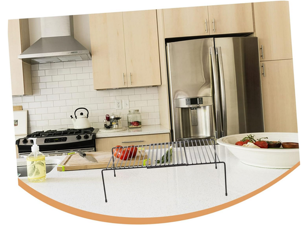 Metallist riiul reguleeritava laiusega kokkupandav ühe tasandi organiseerija