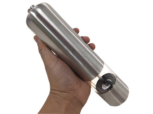 Mlýnek na pepř sůl koření inox elektrický